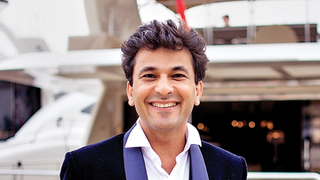 Vikas Khanna most popular top 10 chefs in world