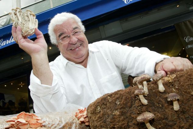 Antonio Carluccio best Italian chefs